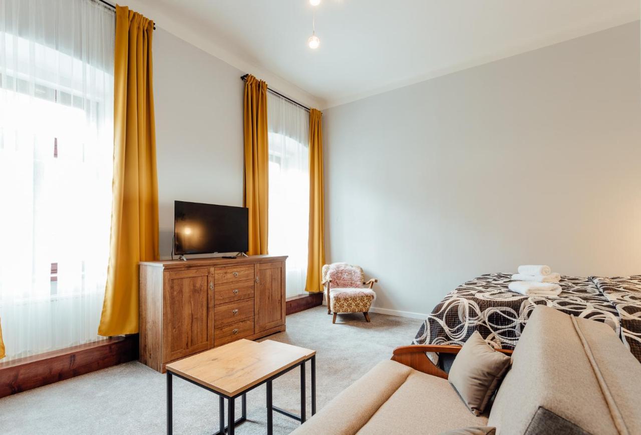 Botanicky Dvor Aparthotel Banská Štiavnica Екстериор снимка