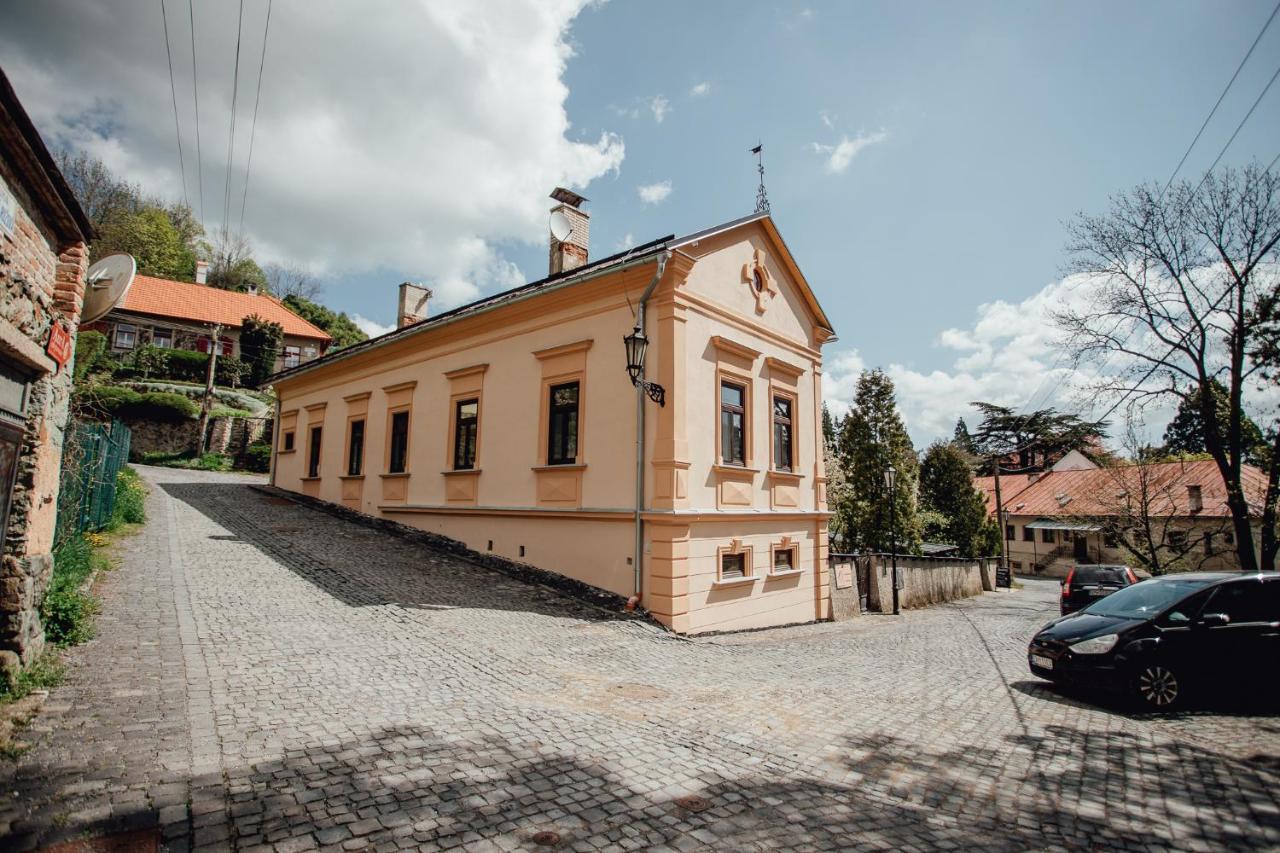Botanicky Dvor Aparthotel Banská Štiavnica Екстериор снимка