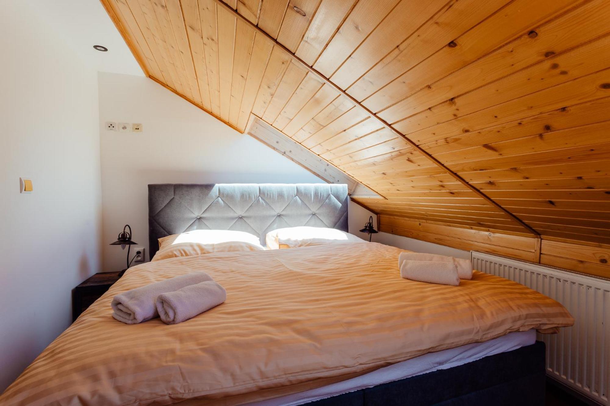Botanicky Dvor Aparthotel Banská Štiavnica Екстериор снимка
