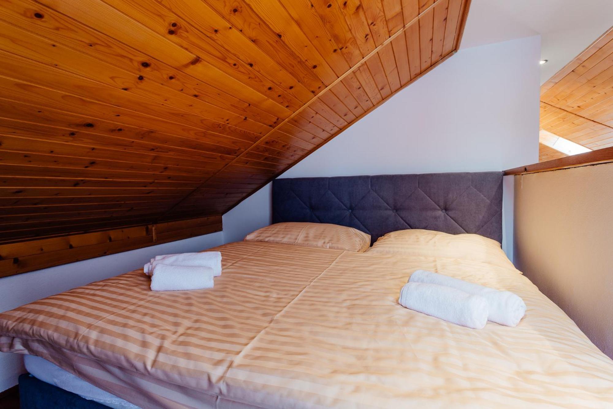 Botanicky Dvor Aparthotel Banská Štiavnica Екстериор снимка