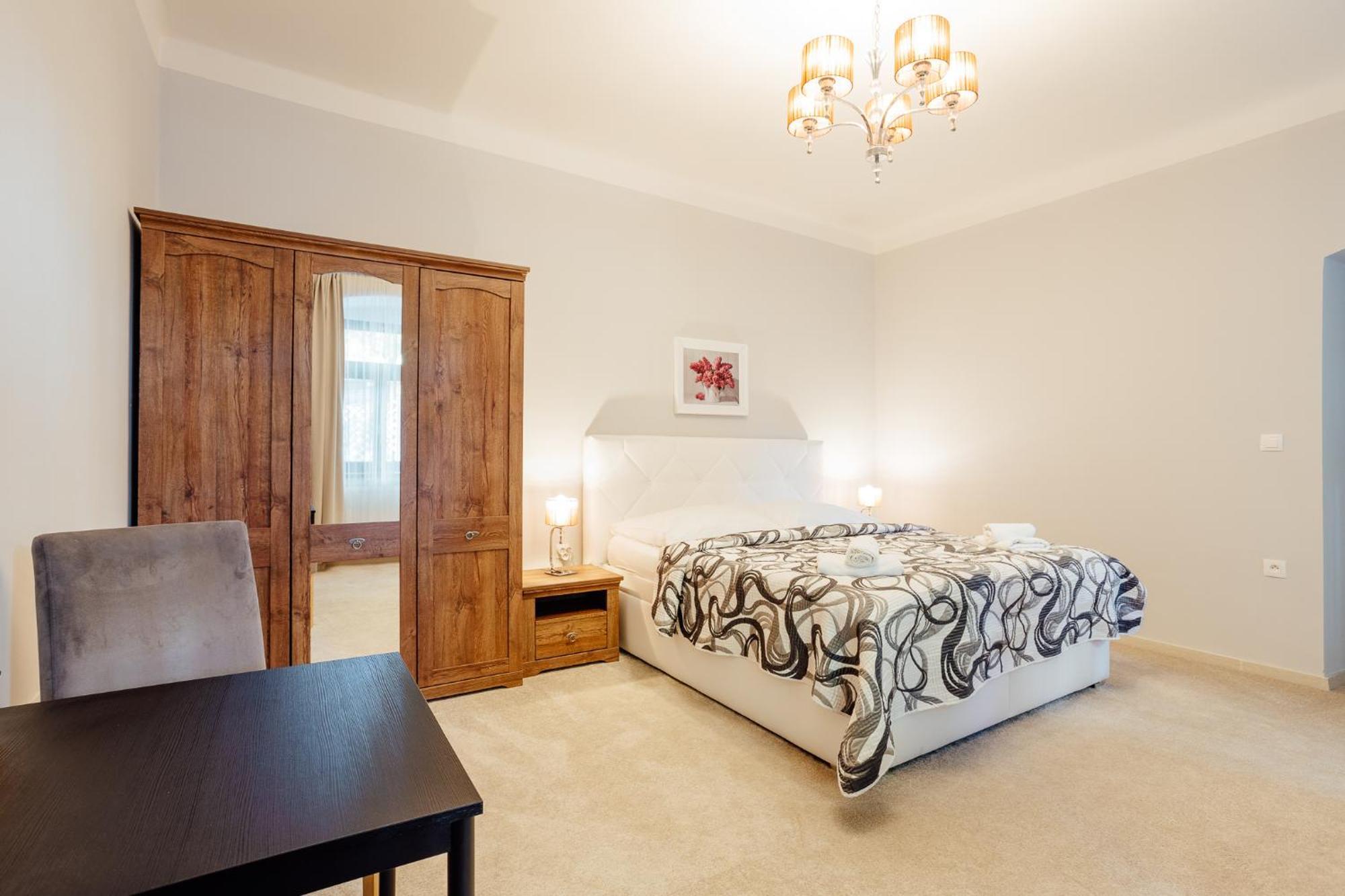 Botanicky Dvor Aparthotel Banská Štiavnica Екстериор снимка