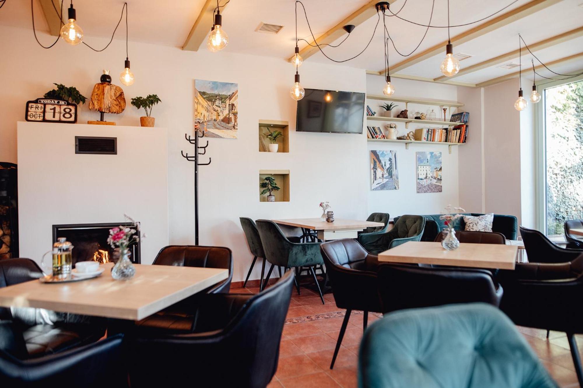 Botanicky Dvor Aparthotel Banská Štiavnica Екстериор снимка